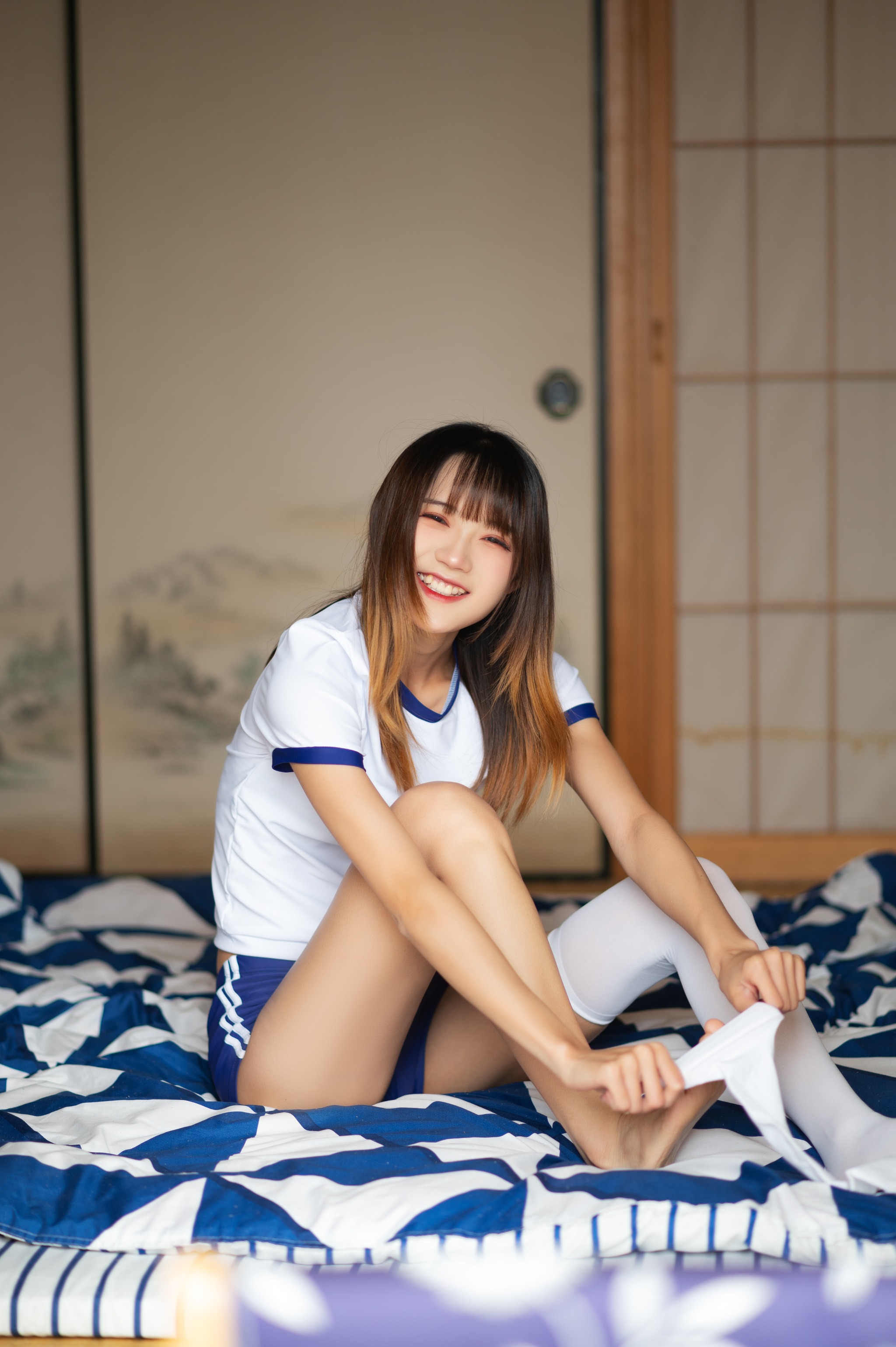 图片[1]-兔子Zzz不吃胡萝卜 – NO.038 体操服少女[36P]-XikXak